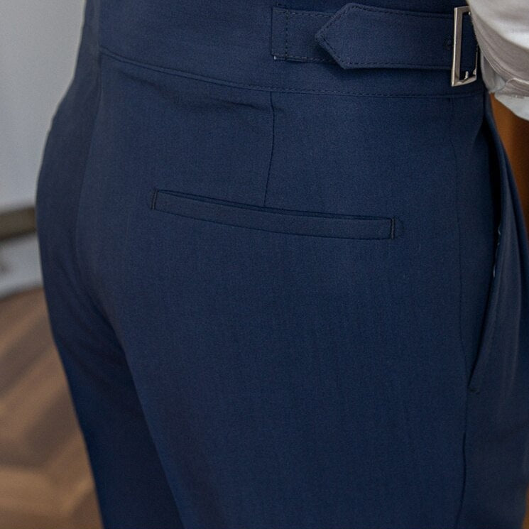 Pantaloni da uomo a vita alta – Vestibilità sartoriale – Davanti plissettato – Fibbia laterale regolabile