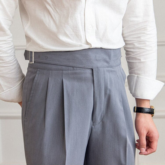 Pantaloni da uomo a vita alta – Vestibilità sartoriale – Davanti plissettato – Fibbia laterale regolabile