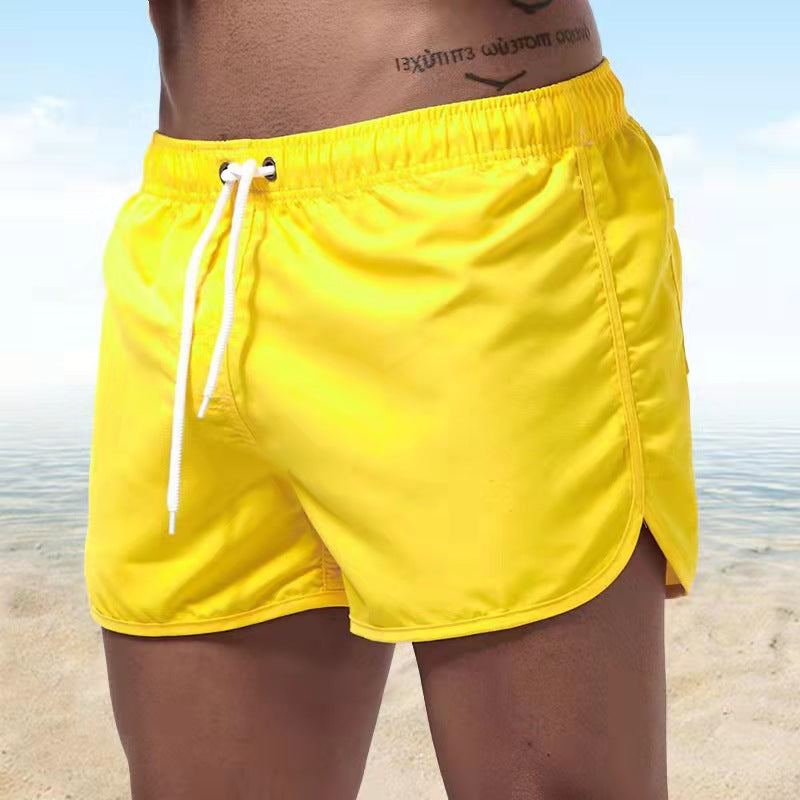 Comodi pantaloncini da bagno da uomo per giornate di relax in spiaggia