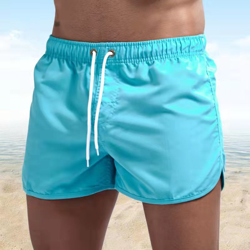 Comodi pantaloncini da bagno da uomo per giornate di relax in spiaggia